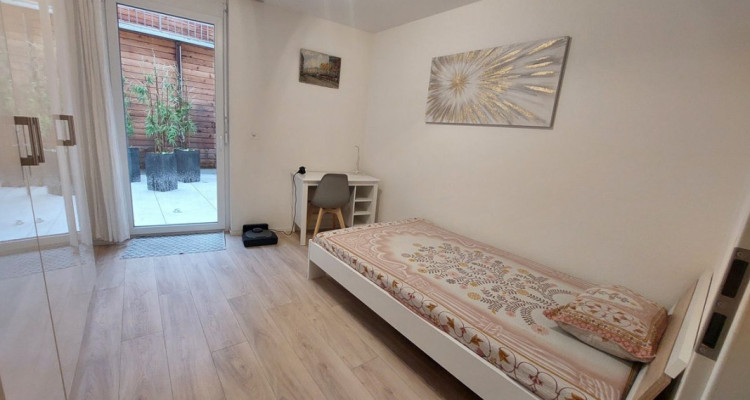 Appartement moderne de 3,5 pièces bénéficiant dune terrasse et dun garage image 5