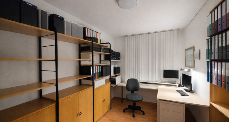 Spacieuse villa avec vue sur le lac et les alpes image 5