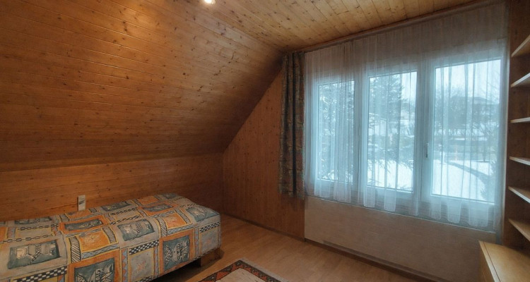 Villa individuelle avec véranda, idéalement située avec grand jardin image 6