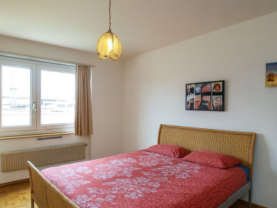 Appartement spacieux de 3,5 pièces avec place de parc extérieure image 4