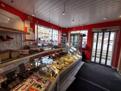 Maison dhabitation avec tea-room et magnifique terrasse, situation privilégiée image 3