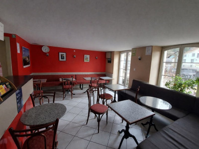 Maison dhabitation avec tea-room et magnifique terrasse, situation privilégiée image 6