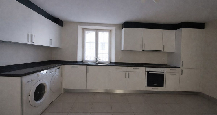 Maison dhabitation avec tea-room et magnifique terrasse, situation privilégiée image 8