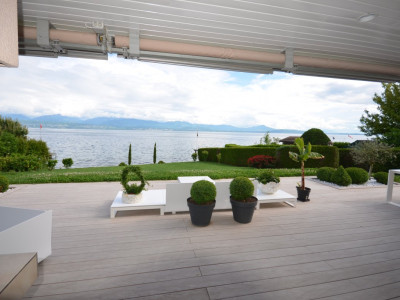 A Rare Property in Saint-Prex — Two Villas, a Private Jetty, and the Léman at Yo image 1