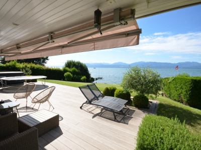 A Rare Property in Saint-Prex — Two Villas, a Private Jetty, and the Léman at Yo image 2