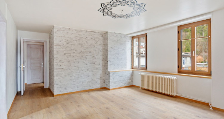 IMMEUBLE MIXTE – FLEURIER CENTRE image 1