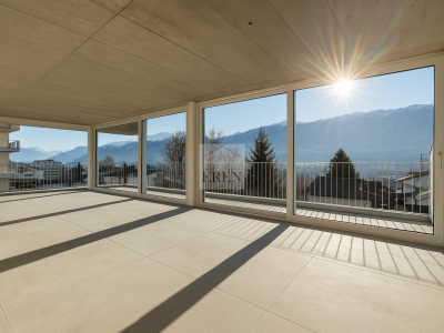 Magnifique attique 4.5 pièces neuf avec grande terrasse panoramique à Conthey lumineux et moderne image 2