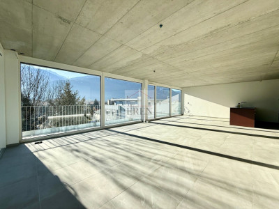 Magnifique attique 4.5 pièces neuf avec grande terrasse panoramique à Conthey lumineux et moderne image 5