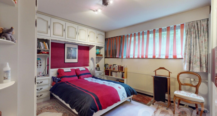 Superbe 4,5 pièces avec jardin, vue montagne et garage image 4