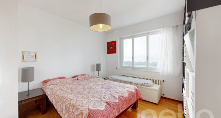 Appartement avec jardin privatif et piscine en copropriété image 8