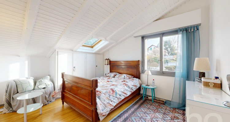 Appartement avec jardin privatif et piscine en copropriété image 11