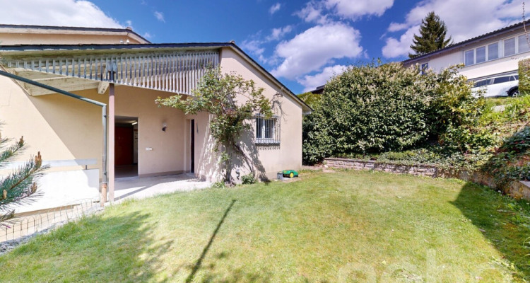 Einfamilienhaus mit viel Potenzial in sonniger Lage in Madiswil image 1