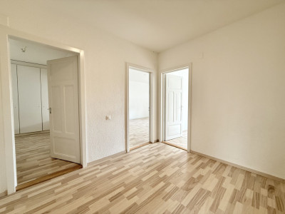 4.5 pièces idéal bureaux ou habitation, proche gare, ascenseur image 3