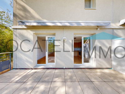 En exclusivité - Au centre de Genolier, une offre exceptionnelle sur 4 étages! image 1