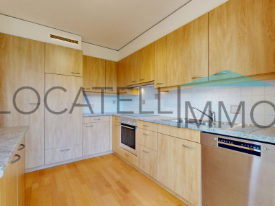 En exclusivité - Au centre de Genolier, une offre exceptionnelle sur 4 étages! image 3
