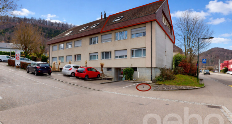 Lichtdurchflutete Dachwohnung mit Terrasse und Cheminée image 11
