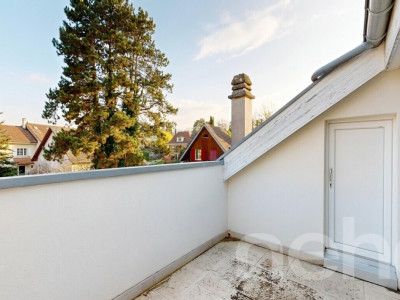 5 pièces, 180 m²: Belle maison mitoyenne en bout avec jardin à Mies image 8