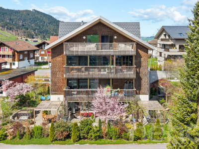 Hochwertige Attika Maisonette mit Alpine Chic Charakter image 2