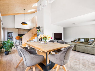 Hochwertige Attika Maisonette mit Alpine Chic Charakter image 4