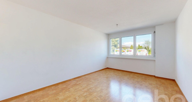 Helle 5.5-Zimmer-Wohnung image 9