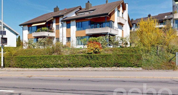 Helle Wohnung mit Aussicht image 2