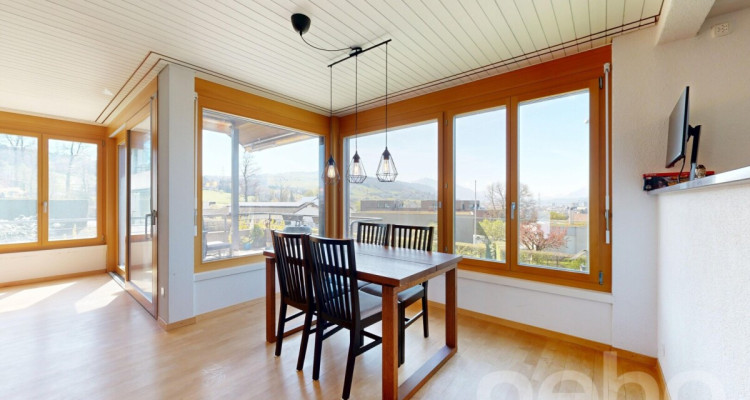 Helle Wohnung mit Aussicht image 4