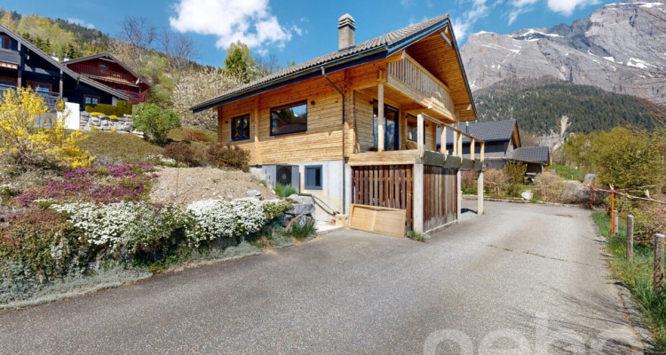 Exclusif: Magnifique chalet rénové et meublé avec soins image 1