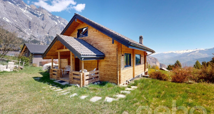 Exclusif: Magnifique chalet rénové et meublé avec soins image 2