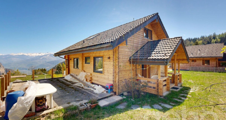 Exclusif: Magnifique chalet rénové et meublé avec soins image 10