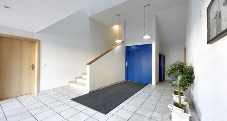 IMMEUBLE À SUCHY (REN. env. 4.11%) image 3