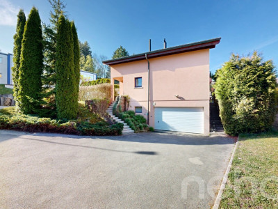 Villa de 6,5 pièces au calme avec garage 5 places et grand jardin image 2