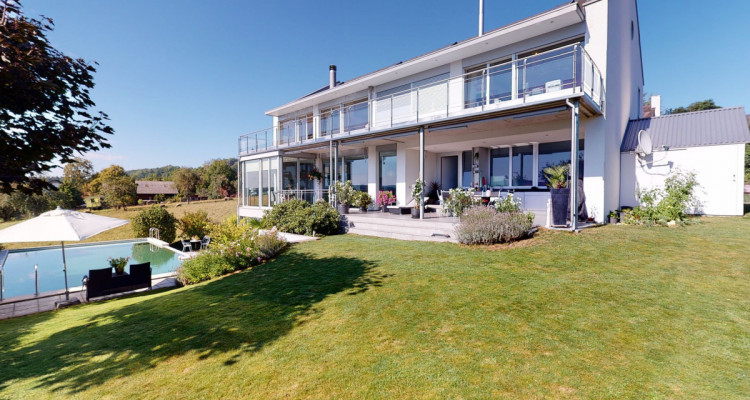 Wunderschönes Anwesen mit Pool und Einliegerwohnung image 1