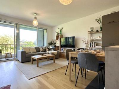 Charmant 4 pièces de 86 m² dans un immeuble THPE image 2