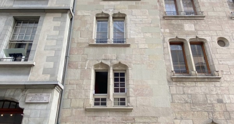 Appartement 2,5 pièces en Vieille Ville       image 1