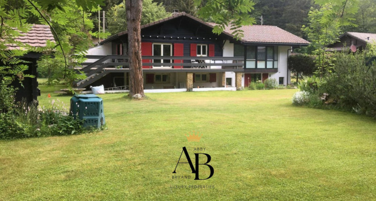 En exclusivité : Chalet chant des oiseaux, Saint Cergue, Abby Bryand immobilier image 1