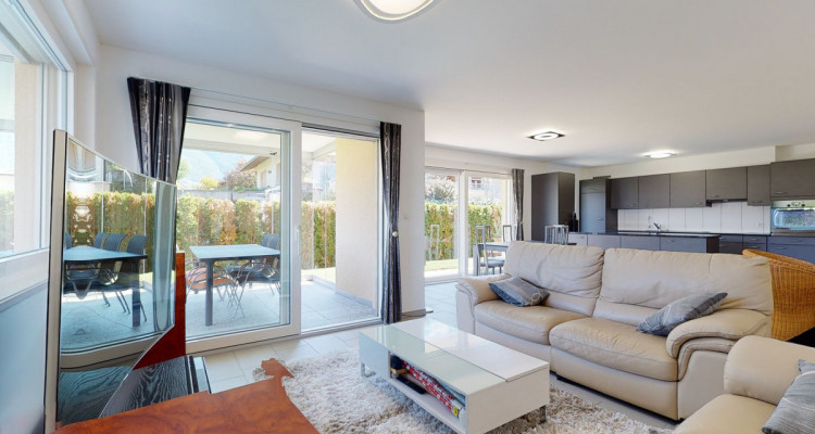 Appartement avec jardin privatif et véranda image 2