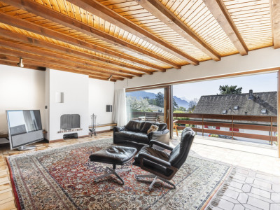Exclusif: grande villa de 5 chambres avec piscine image 2