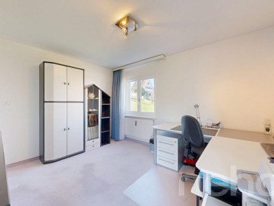 Ruhig gelegen und dennoch stadtnah 4.5-Zimmer-Wohnung in Niederteufen image 7