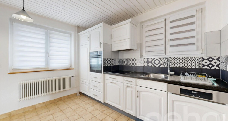 Belle Maison à St-Ursanne ? 3 logements indépendants image 3