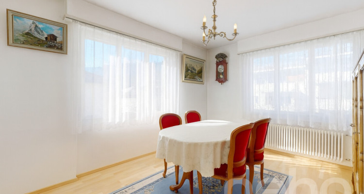 Spacieux 4.5 pièces idéalement situé à Sierre image 3