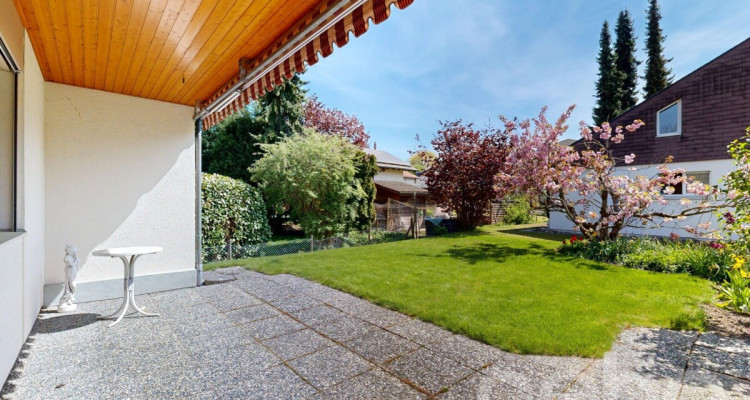 Einfamilienhaus mit viel Potenzial und grossem Garten in Huttwil image 3