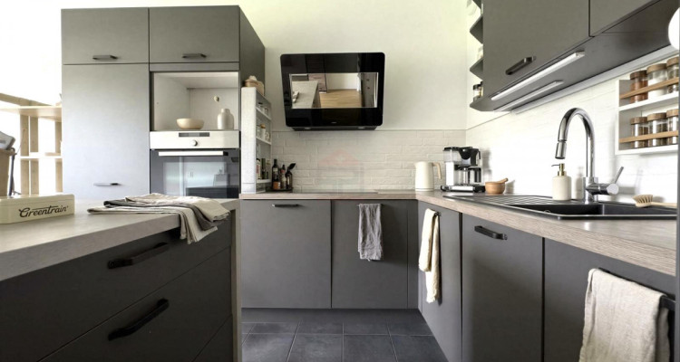 Charmant 4 pièces de 86 m² dans un immeuble THPE image 3