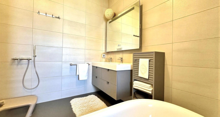 Charmant 4 pièces de 86 m² dans un immeuble THPE image 7