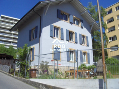Spacieux duplex 4.5 pièces avec jardin, terrasse et parking image 1