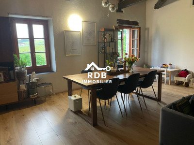 Maison meublée de 190 m² avec jardin, terrasse et parking – location temporaire image 9