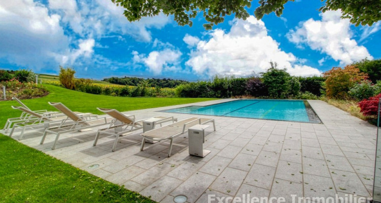  villa individuelle de 11 pièces avec piscine à 4 min. de Vufflens image 1