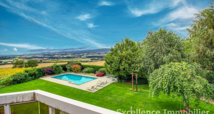  villa individuelle de 11 pièces avec piscine à 4 min. de Vufflens image 2