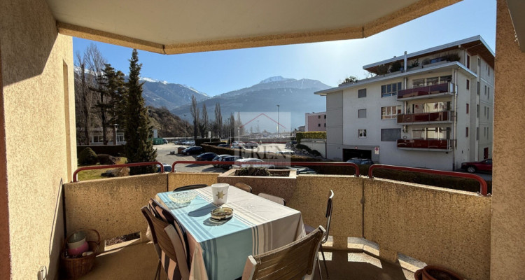 Appartement 3,5 pièces au 1er étage à louer à Conthey image 1