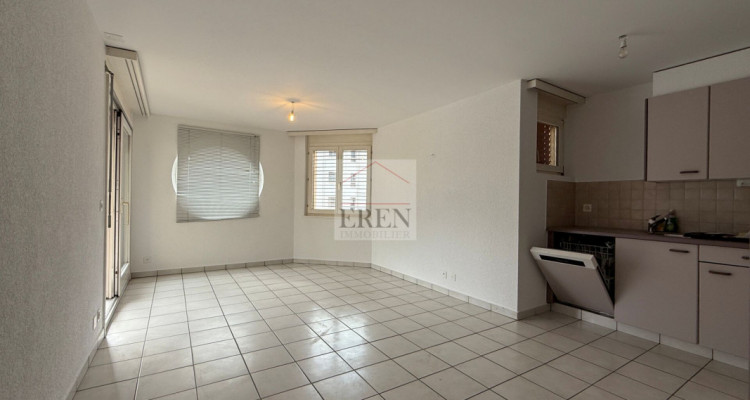 Appartement 3,5 pièces au 1er étage à louer à Conthey image 2