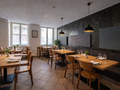 Maison idéalement située au centre-ville, abritant un restaurant connu sous lenseigne « Le Faucheur » image 9